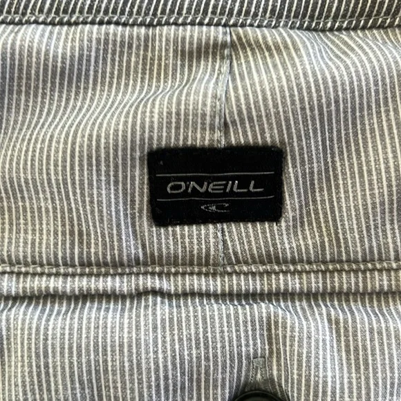 Sz38 O'Neill Gray and Blue Flat Front Shorts - Picture 3 of 5
